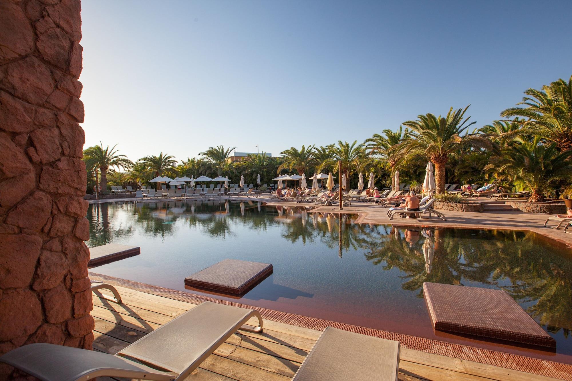 Lopesan Baobab Resort Meloneras Exterior photo The pool at the Royal Mirage