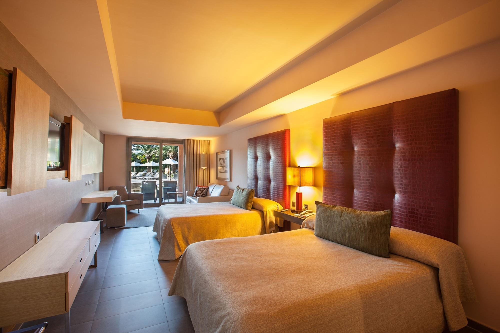 Lopesan Baobab Resort Meloneras Exterior photo A room at the hotel